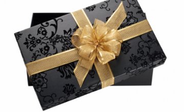 Black gift box www.brooklanehotel.com_v2